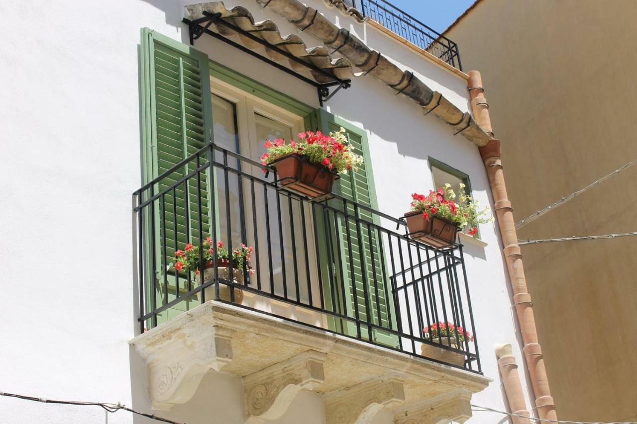 Le Stanze Dell'Emiro Bed & Breakfast Sambuca di Sicilia Exterior photo